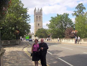 Sarah&Dad_Oxford.jpg (29453 bytes)